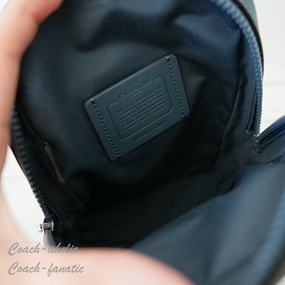 NWT Coach CX071 Leather Racer Sling Pack in Dark Denim - Picture 8 of 8